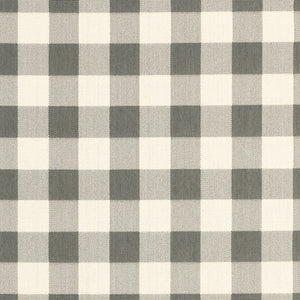 HomeRoots 5' Indoor Outdoor Area Rug - Chic Gray and Ivory Design for Durable Style in Any Space Grey/ Ivory 6'7" x 9'6" 389527