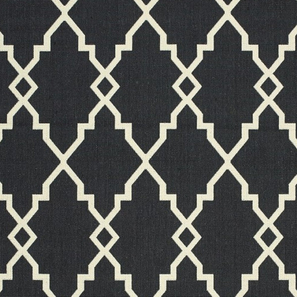HomeRoots 5' Black and Ivory Area Rug – Elegant Indoor Outdoor Style, Durable, Easy Care for Versatile Spaces 5'3" x 7'6" 389533