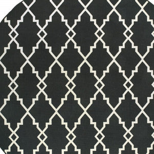 HomeRoots 5' Black and Ivory Area Rug – Elegant Indoor Outdoor Style, Durable, Easy Care for Versatile Spaces 7'10" Round 389536