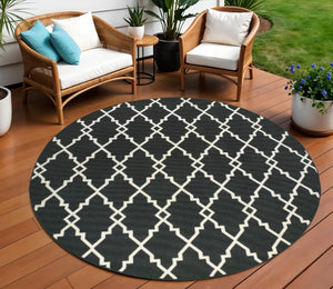 HomeRoots 5' Black and Ivory Area Rug – Elegant Indoor Outdoor Style, Durable, Easy Care for Versatile Spaces 7'10" Round 389536