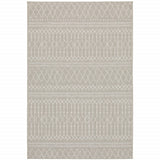 Homeroots 5' X 7' Gray And Ivory Indoor Outdoor Area Rug  Polypropylene 389539