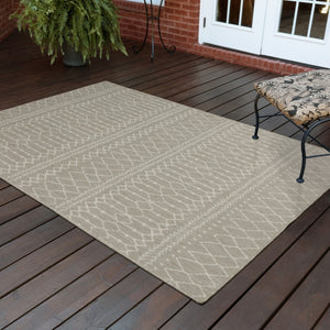 HomeRoots 7' Contemporary Gray and Ivory Geometric Area Rug for Indoor/Outdoor Spaces - Durable Design 7'10" x 10' 389541