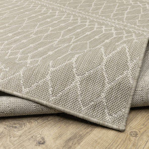 HomeRoots 7' Contemporary Gray and Ivory Geometric Area Rug for Indoor/Outdoor Spaces - Durable Design 9'10" x 12'10" 389542