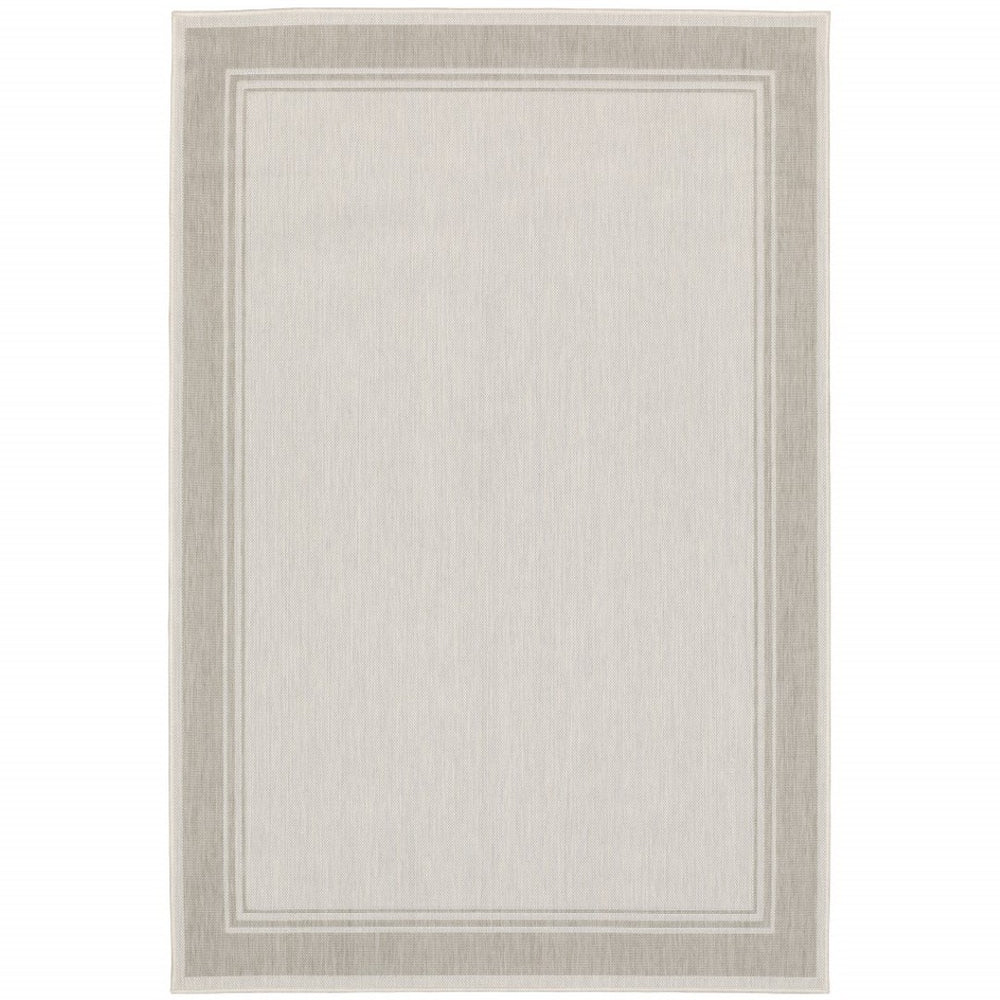 HomeRoots 7' Elegant Gray and Ivory Indoor Outdoor Area Rug - Durable, Low-Maintenance Design for Any Space 7'10" x 10' 389546