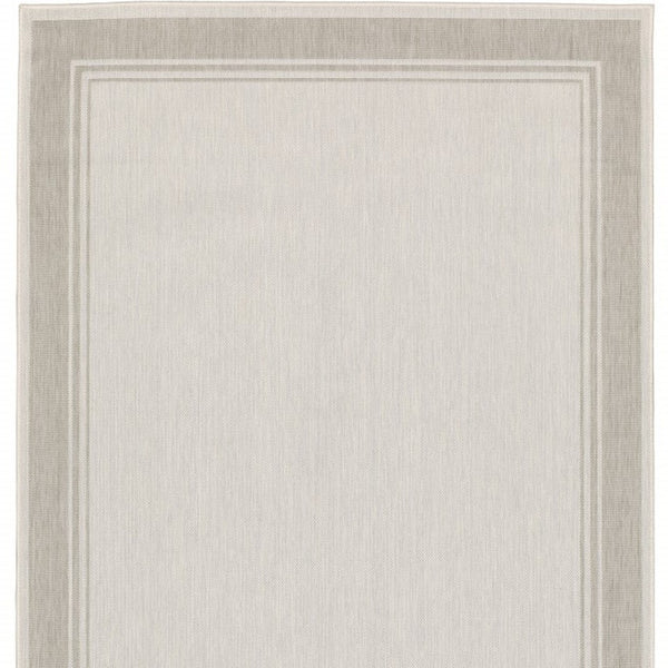 HomeRoots 7' Elegant Gray and Ivory Indoor Outdoor Area Rug - Durable, Low-Maintenance Design for Any Space 7'10" x 10' 389546
