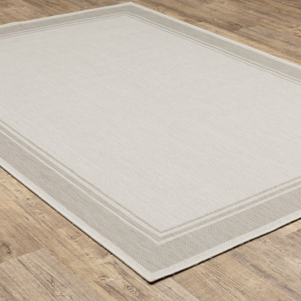 HomeRoots 7' Elegant Gray and Ivory Indoor Outdoor Area Rug - Durable, Low-Maintenance Design for Any Space 7'10" x 10' 389546