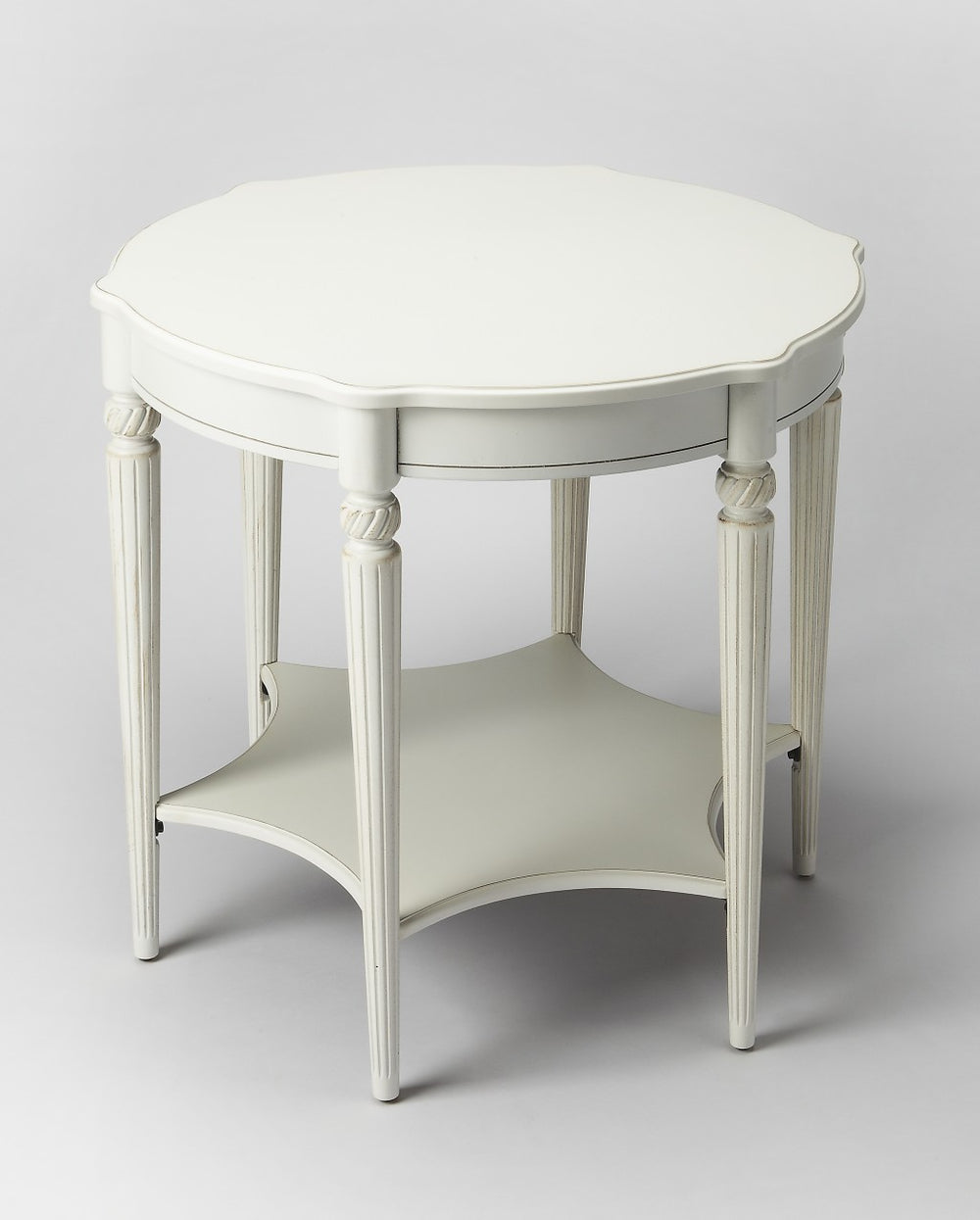 Homeroots Cottage White Accent Table   389909