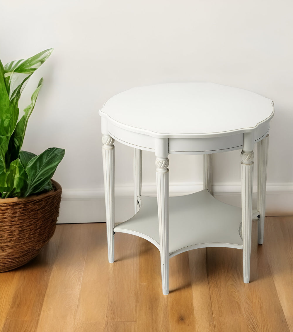 Homeroots Cottage White Accent Table   389909