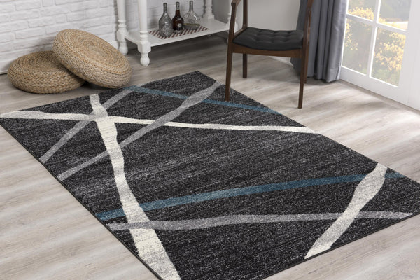 Homeroots 4' X 6' Distressed Black And Gray Abstract Area Rug  Polyester 390308