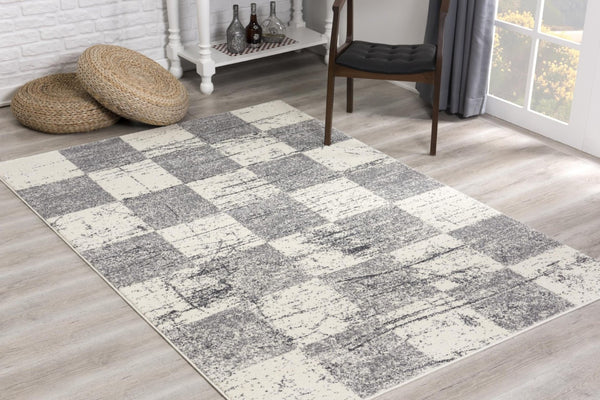 HomeRoots 4' Timeless White and Gray Checkered Area Rug for Stylish Living Spaces, Soft, Durable, and Versatile 5' X 8' Rectangle 390345