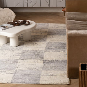 HomeRoots 4' Timeless White and Gray Checkered Area Rug for Stylish Living Spaces, Soft, Durable, and Versatile 7' X 9' Rectangle 390346