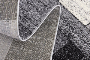 HomeRoots 7' Gray Distressed Geometric Area Rug – Handcrafted for Modern Elegance and Comfort in Any Space 8' X 11' 390357