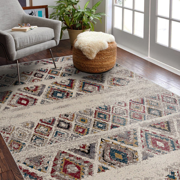 HomeRoots 4' Cream Southwestern Area Rug – Stylish, Durable Design for Living Rooms, Hallways & Dining Areas 4' X 6' Rectangle 390379