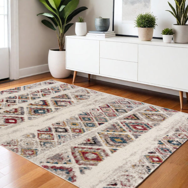 HomeRoots 4' Cream Southwestern Area Rug – Stylish, Durable Design for Living Rooms, Hallways & Dining Areas 4' X 6' Rectangle 390379