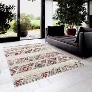 HomeRoots 4' Cream Southwestern Area Rug – Stylish, Durable Design for Living Rooms, Hallways & Dining Areas 8' X 11' Rectangle 390383