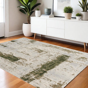 HomeRoots 4' Green Abstract Dhurrie Area Rug - Plush Comfort, Modern Design, Durable & Easy to Maintain for Any Room 4' x 6' 390497