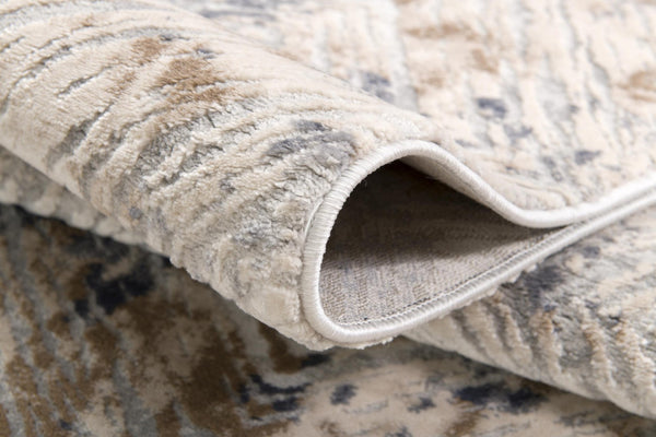 HomeRoots 4' Beige Abstract Area Rug - Stylish Plush Pile, Durable Design for Modern Living Spaces & Comfort 4' X 6' 390503