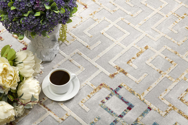 Homeroots 4' X 6' Gray And Red Greek Key Patterns Area Rug  Polypropylene 390549