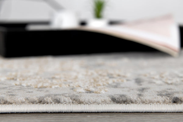 Homeroots 10' Gray And Ivory Abstract Dhurrie Runner Rug  Polypropylene 390605