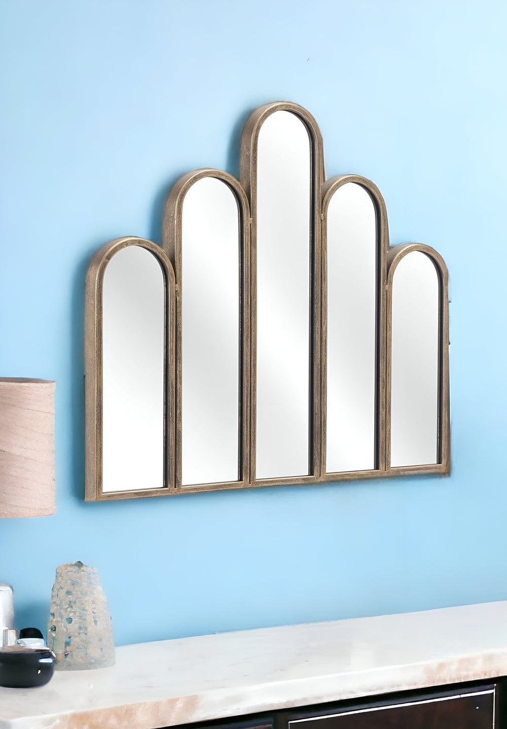 Homeroots 22" Gold Abstract Steel Framed Accent Mirror  Metal 391688