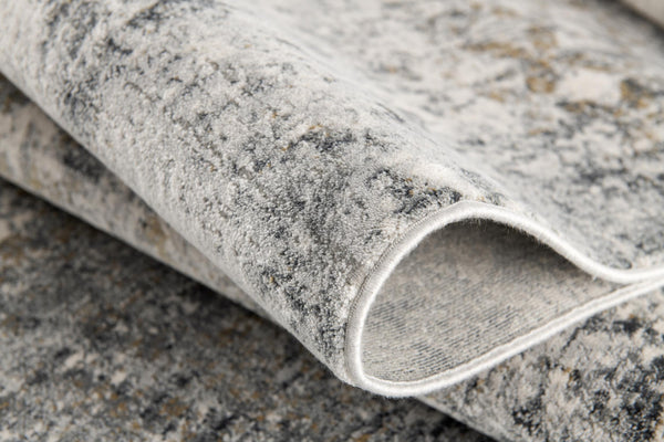 Homeroots 5' X 7' Gray And Ivory Abstract Area Rug  Viscose 391775