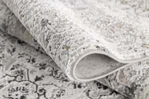HomeRoots 4' Beige Oriental Area Rug - Timeless, Durable Design for Living Rooms, Entryways, and More 4' X 6' 391805