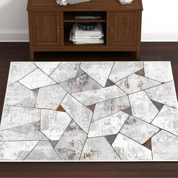 HomeRoots 4' Grey Geometric Area Rug - Contemporary Design for Modern Spaces, Durable & Easy to Clean 4' X 6' 391818