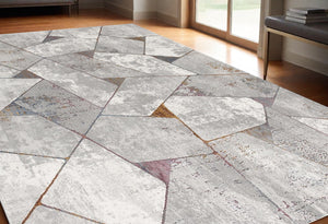 Homeroots 5' X 8' Grey Geometric Area Rug  Polyester 391819