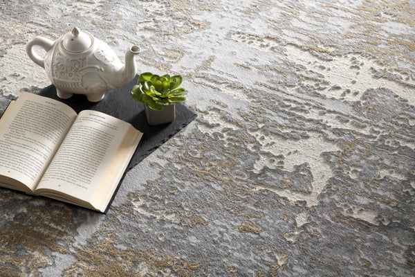 HomeRoots 4' Beige and Gray Distressed Area Rug - Luxurious High-Pile Design for Comfort in Any Room Decor 7' X 10' 391828