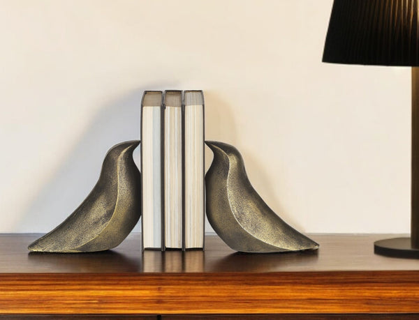 Homeroots Rustic Antiqued Gold Dove Bookends  Metal 392135