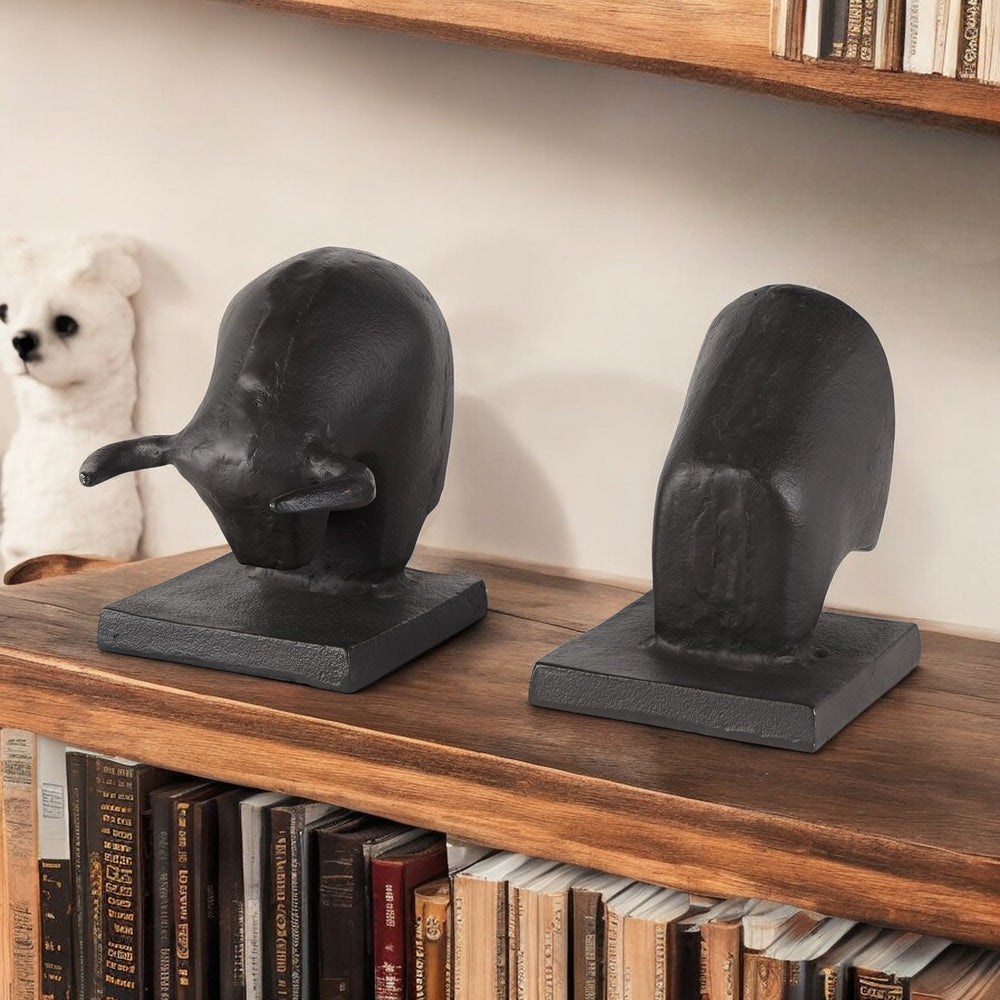 Homeroots Set Of Two 6" Black Metal Bull Decorative Bookends  Metal 392141