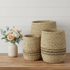 HomeRoots Set of Three Natural Wicker Baskets - Bohemian Storage Solution for Stylish and Organized Living Spaces 392154
