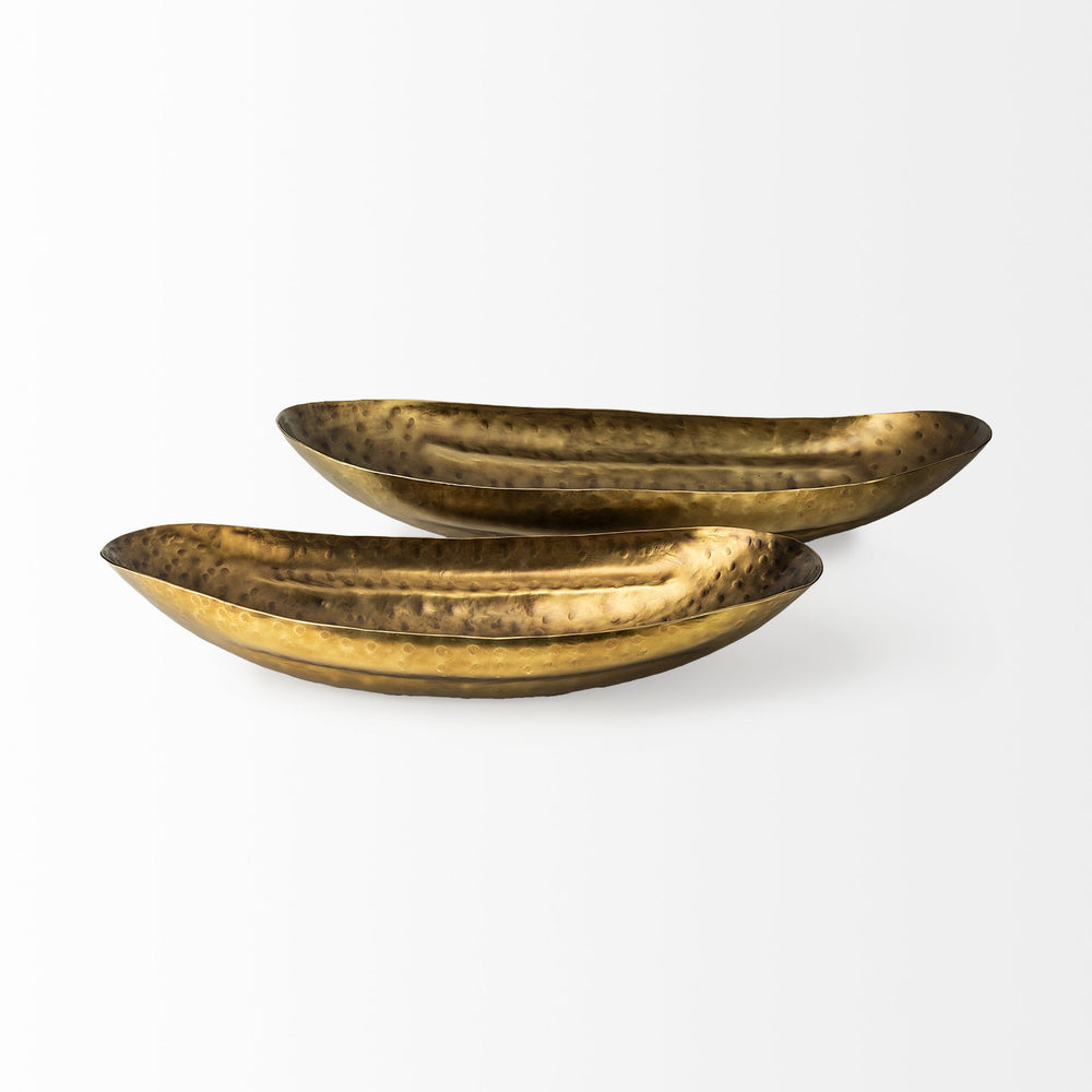 Homeroots Set Of Two Gold Boat Shaped Hammered Bowls  Metal 392172