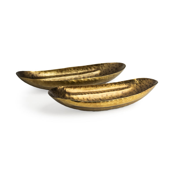 Homeroots Set Of Two Gold Boat Shaped Hammered Bowls  Metal 392172