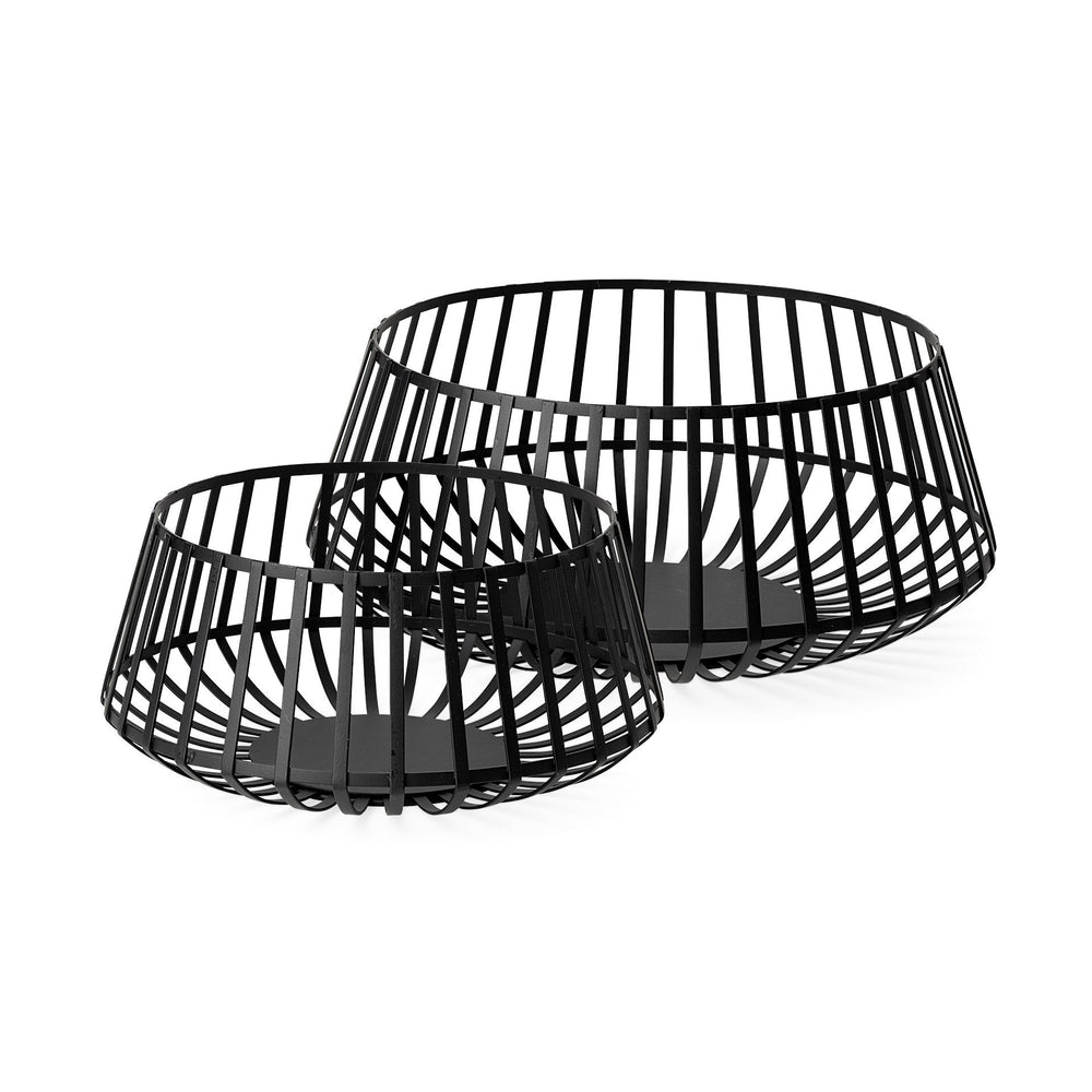 Homeroots Set Of Two Black Metal Wire Decorative Bowls  Metal 392178