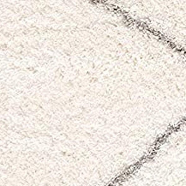 HomeRoots 5' Modern Ivory Lattice Area Rug - Plush Comfort and Contemporary Style for Any Space 5' X 8' 392338