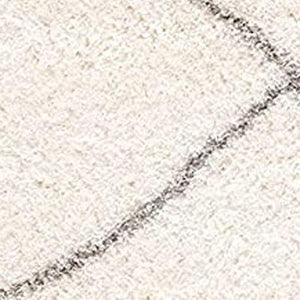 HomeRoots 5' Modern Ivory Lattice Area Rug - Plush Comfort and Contemporary Style for Any Space 5' X 8' 392338