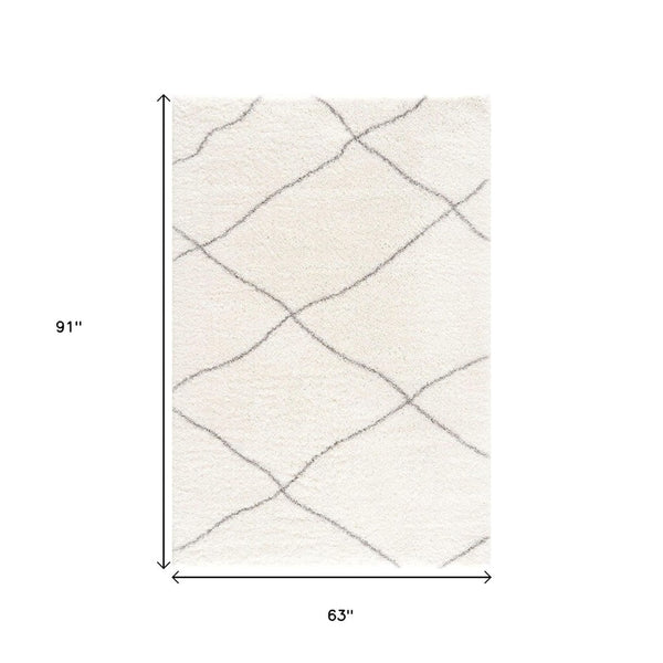 HomeRoots 5' Modern Ivory Lattice Area Rug - Plush Comfort and Contemporary Style for Any Space 5' X 8' 392338