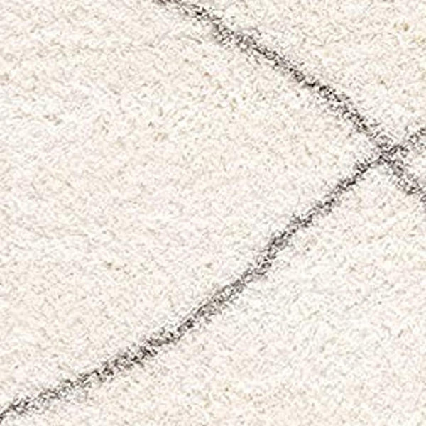 HomeRoots 5' Modern Ivory Lattice Area Rug - Plush Comfort and Contemporary Style for Any Space 8' X 11' 392340