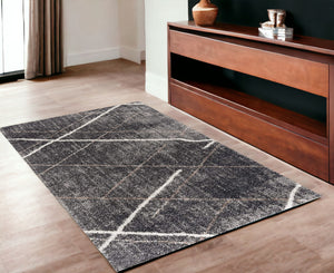 Homeroots 4' X 6' Gray Modern Distressed Lines Area Rug  Polyester 392342