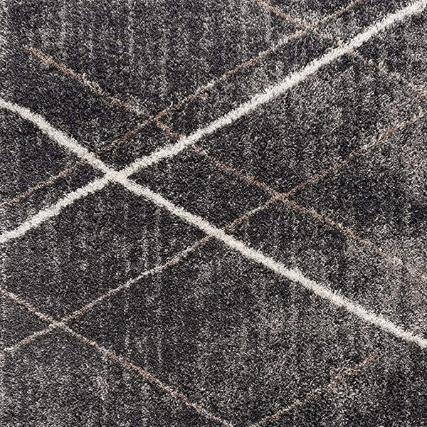 HomeRoots 5' Modern Distressed Area Rug in Gray and Beige – Stylish Soft Texture for High-Traffic Spaces 5' X 8' 392343