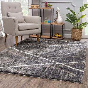 Homeroots 7' X 9' Gray Modern Distressed Lines Area Rug  Polyester 392344