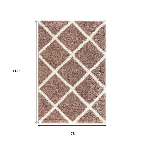 HomeRoots 5' Beige Geometric Area Rug - Modern Turkish Craftsmanship for Stylish, High-Traffic Spaces 7' X 9' 392359