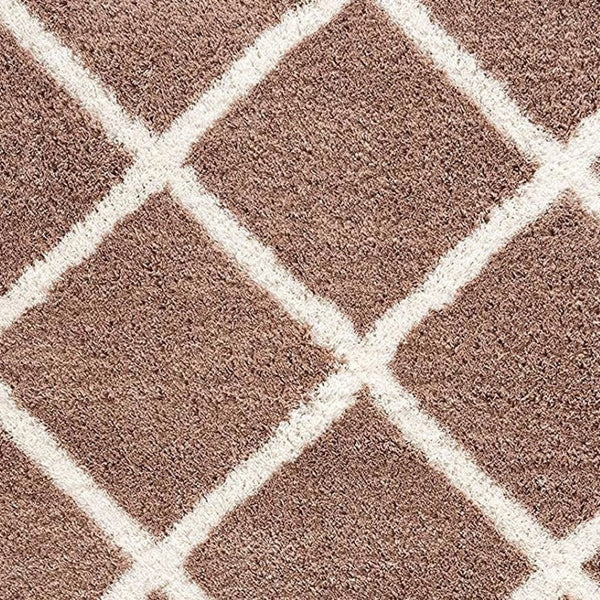 HomeRoots 5' Beige Geometric Area Rug - Modern Turkish Craftsmanship for Stylish, High-Traffic Spaces 8' X 11' 392360