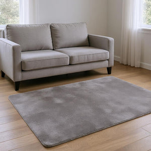 HomeRoots 5' Luxurious Ivory Modern Shag Area Rug - Soft, Durable, and Stylish for Any Home Decor Theme 5' X 8' 392383