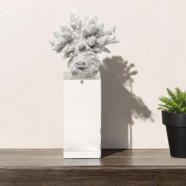 Homeroots 10" White Metal Tabletop Sculpture  Metal 392434