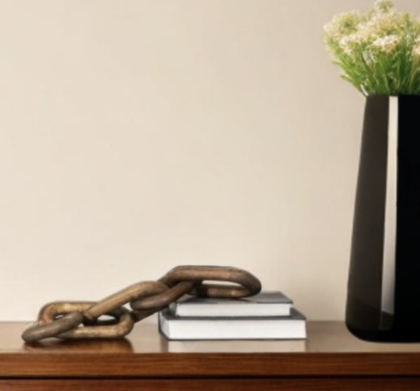 Homeroots Brown Wooden Chain Link Decor Piece  Metal 392501