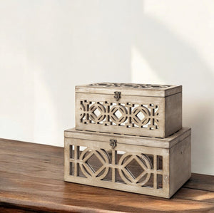 Homeroots 16" Natural And Brown Solid Wood Box  Solid Wood 392590