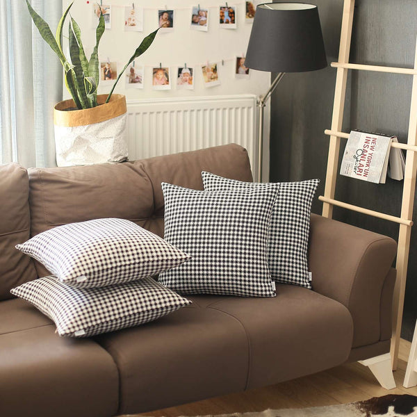 Homeroots Set Of 4 Black Houndstooth Pillow Covers   392663