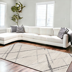 Homeroots 12' X 18' Gray Geometric Washable Non Skid Area Rug  Polypropylene 392885